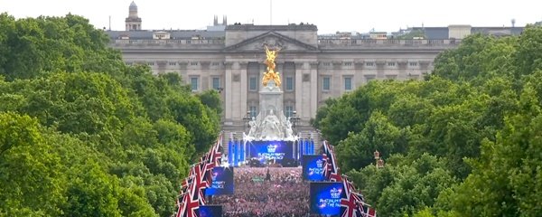 Platinum Party at the Palace Banner